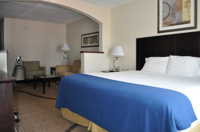 Country Inn & Suites-Owensboro - Curdsville, KY