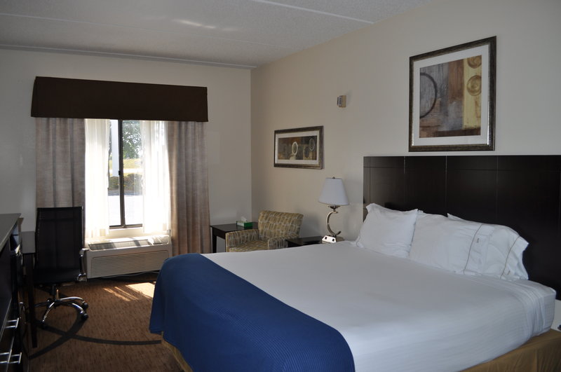 Country Inn & Suites-Owensboro - Curdsville, KY