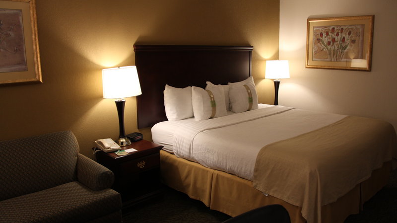 Holiday Inn HUNTSVILLE-RESEARCH PARK - Scottsboro, AL