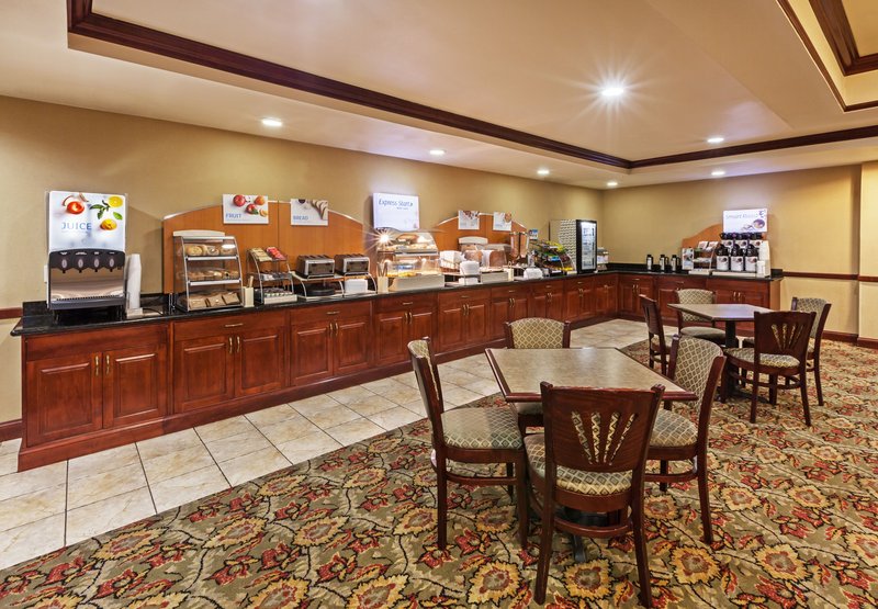 Holiday Inn Express & Suites Selma - Schertz, TX