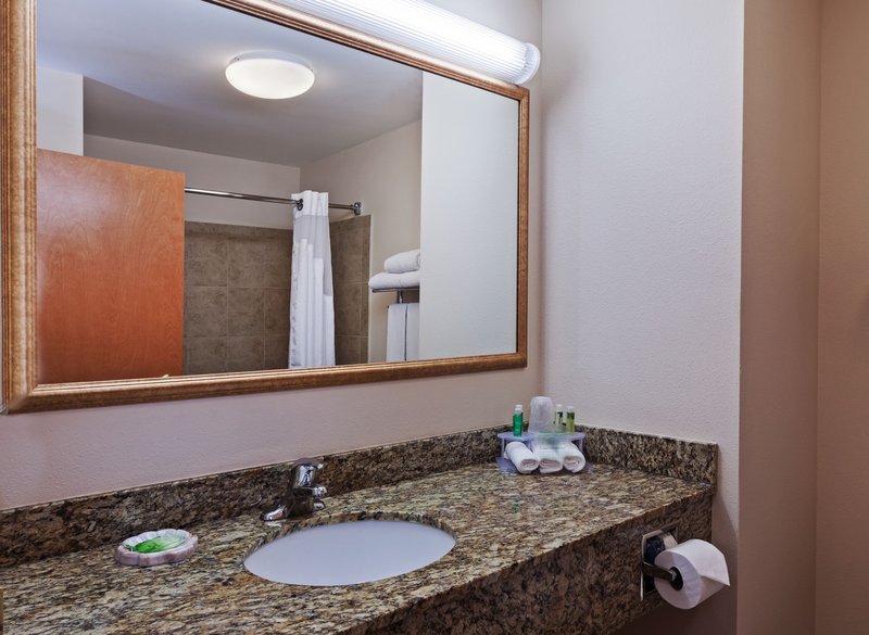 Holiday Inn Express & Suites Selma - Schertz, TX