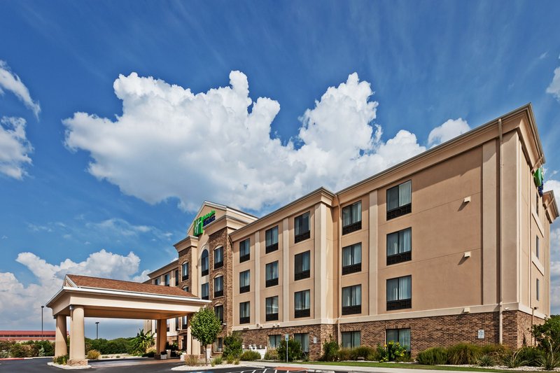 Holiday Inn Express & Suites Selma - Schertz, TX