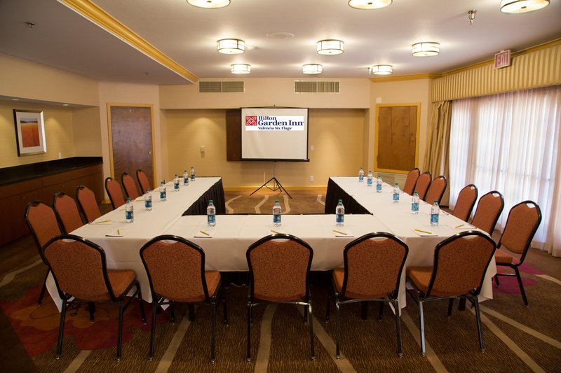 Hilton Garden Inn Valencia Six Flags - Valencia, CA