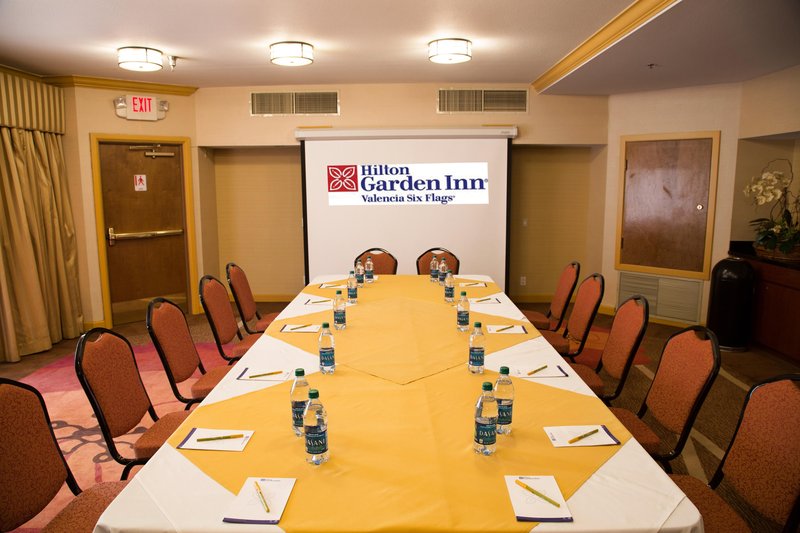 Hilton Garden Inn Valencia Six Flags - Valencia, CA