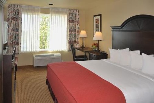 Oxford Suites Chico - Chico, CA