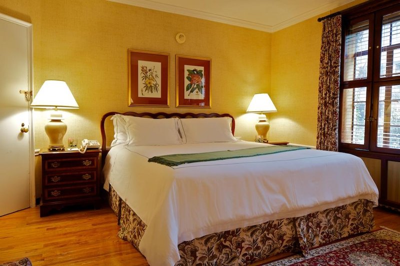 Deer Path Inn - Lake Forest, IL