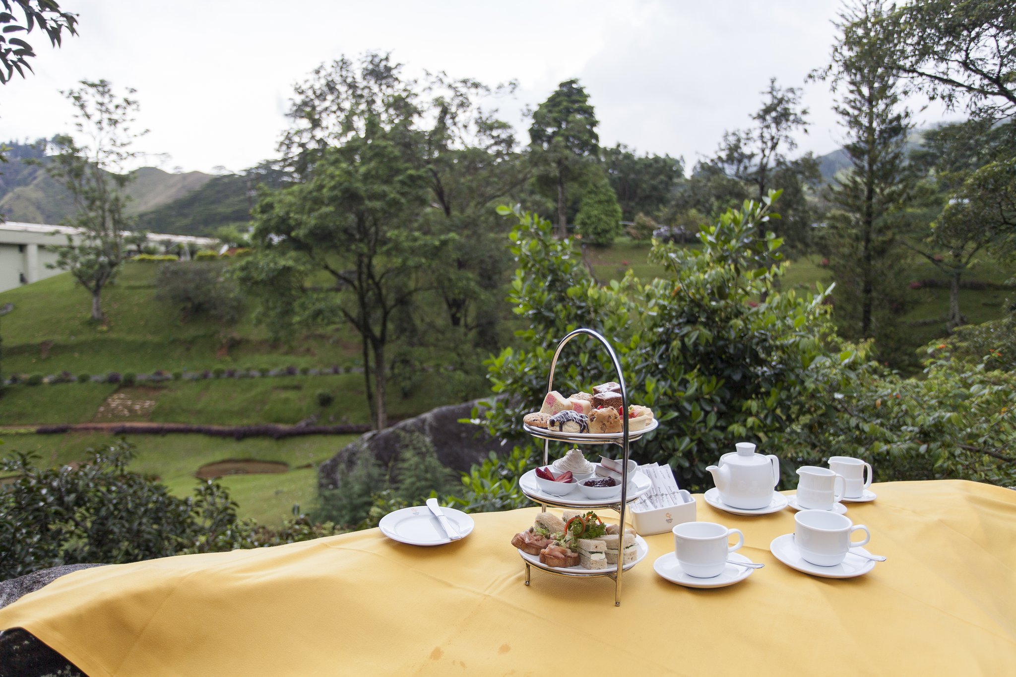 Hunas Falls Hotel