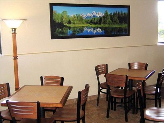 Econo Lodge - Bozeman, MT