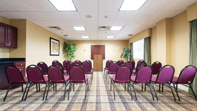 Holiday Inn Express & Suites WALTERBORO I-95 - Walterboro, SC