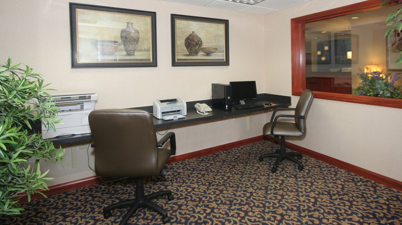 Holiday Inn Express & Suites WALTERBORO I-95 - Walterboro, SC