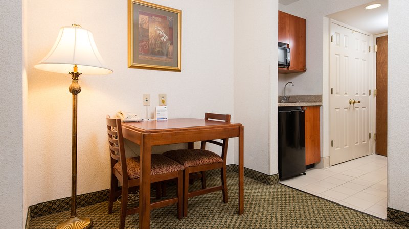 Holiday Inn Express & Suites WALTERBORO I-95 - Walterboro, SC