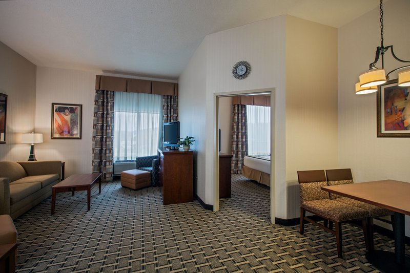 Holiday Inn Express MEADVILLE (I-79 EXIT 147A) - Springboro, PA