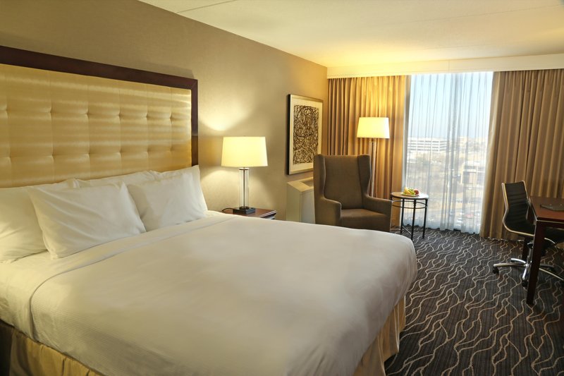 Hilton-Airport - Kansas City, MO
