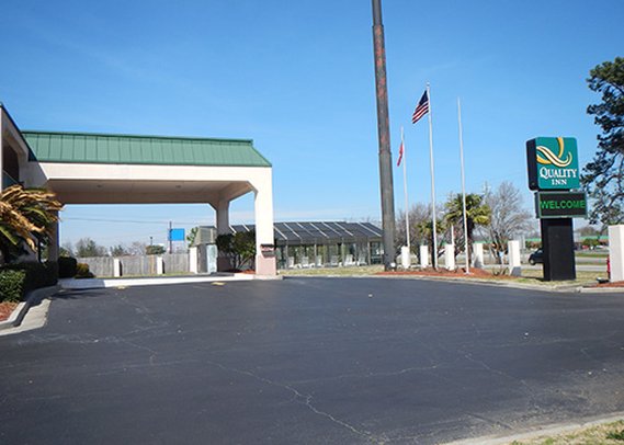 Quality Inn - Byron, GA