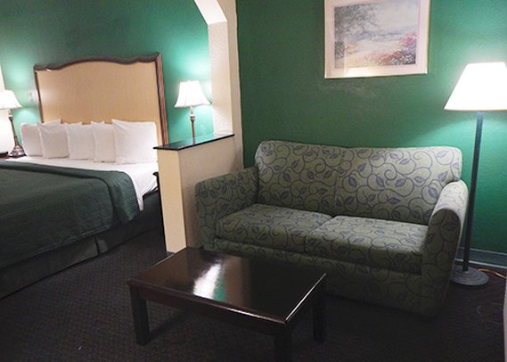 Quality Inn - Byron, GA