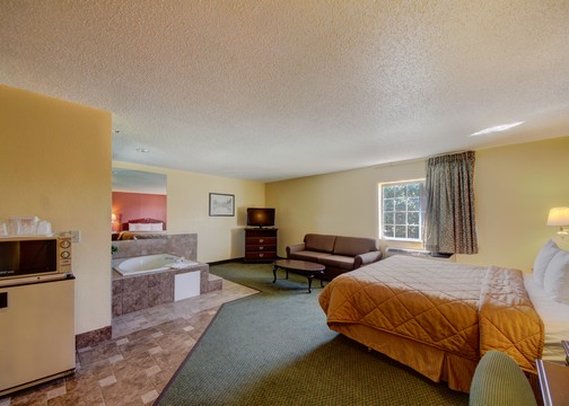 Rodeway Inn & Suites Airport - Tulsa, OK