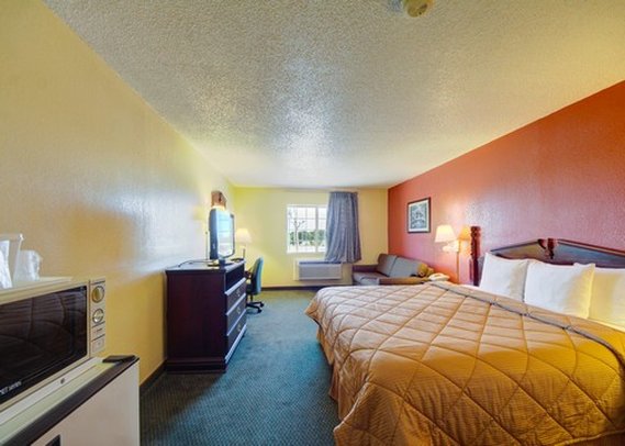 Rodeway Inn & Suites Airport - Tulsa, OK