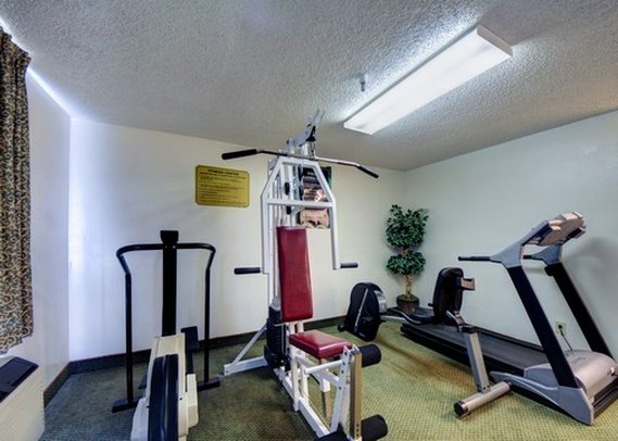 Rodeway Inn & Suites Airport - Tulsa, OK