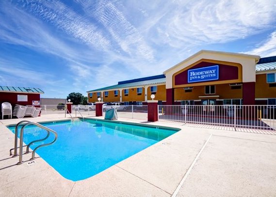 Rodeway Inn & Suites Airport - Tulsa, OK