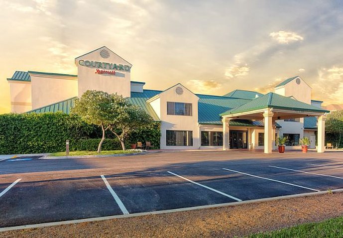 Courtyard By Marriott McAllen Airport - McAllen, TX