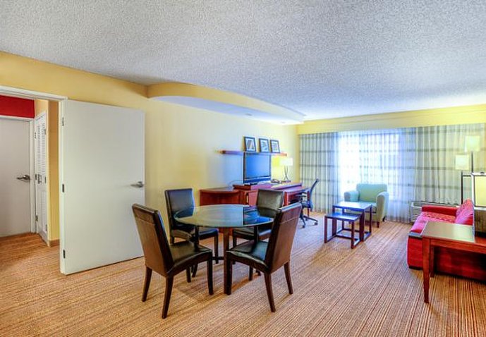 Courtyard By Marriott McAllen Airport - McAllen, TX