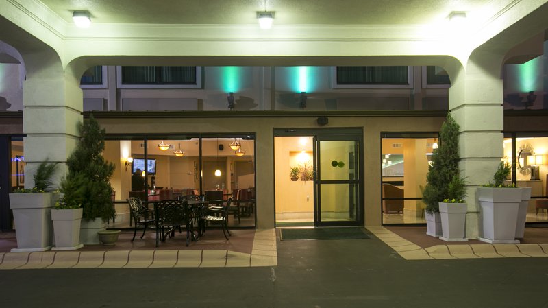 Holiday Inn BILOXI - BEACH BLVD - Waveland, MS