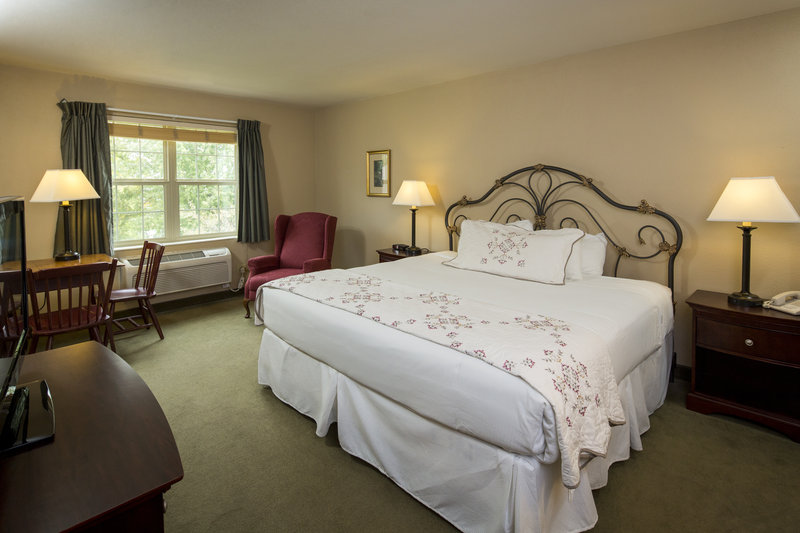Ramada By Wyndham Galena Hotel & Day Spa - Galena, IL