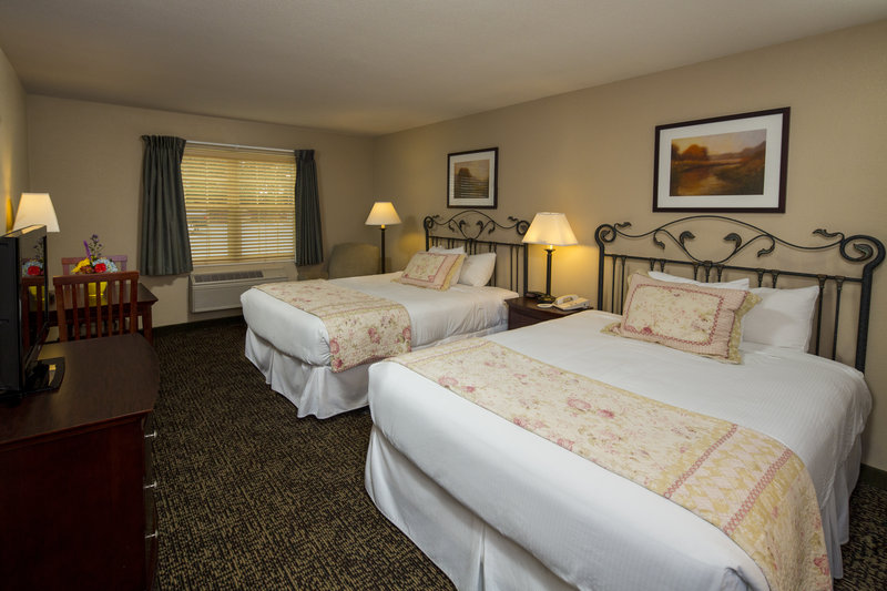 Ramada By Wyndham Galena Hotel & Day Spa - Galena, IL