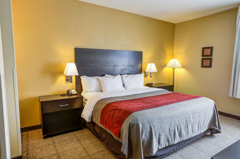 Comfort Inn - Lenexa, KS