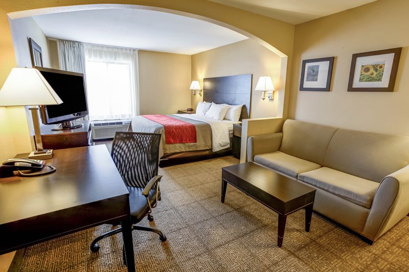 Comfort Inn - Lenexa, KS