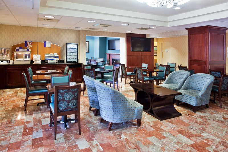 Holiday Inn Express ATLANTA-KENNESAW - Woodstock, GA