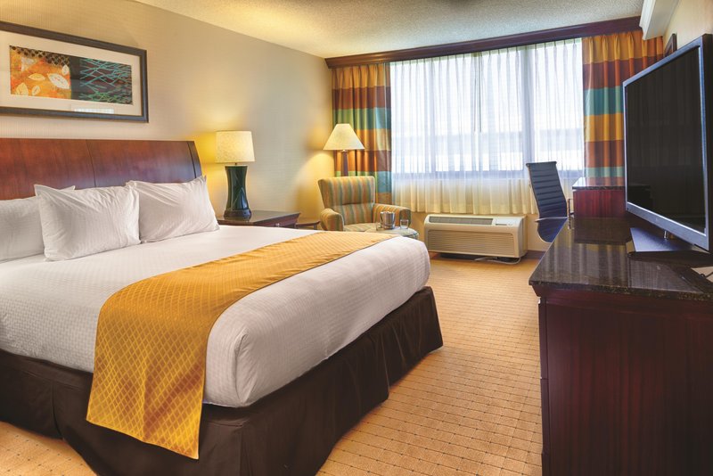 Doubletree By Hilton Hotel Denver-Stapleton North - Denver, CO