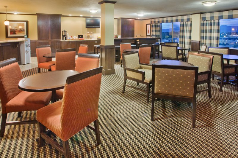 Crowne Plaza Anchorage-Midtown - Anchorage, AK
