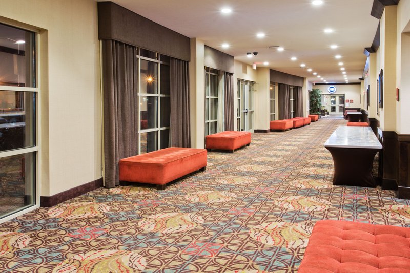Crowne Plaza Anchorage-Midtown - Anchorage, AK