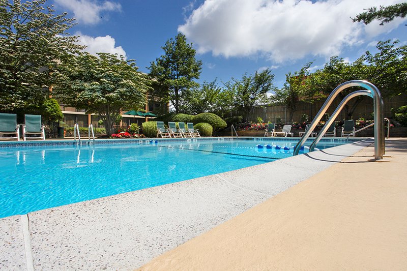 Holiday Inn Westbury-Long Island - Williston Park, NY