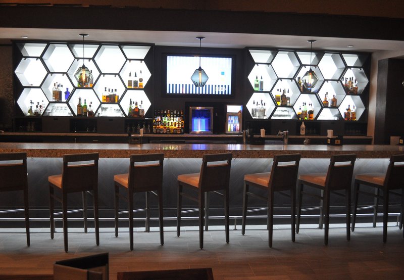 Jake's 58 - Islandia, NY