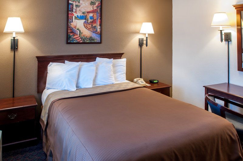 Rodeway Inn - San Ysidro, CA