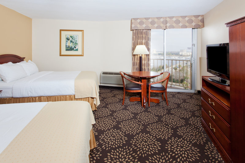 Holiday Inn CHARLESTON-RIVERVIEW - Charleston, SC