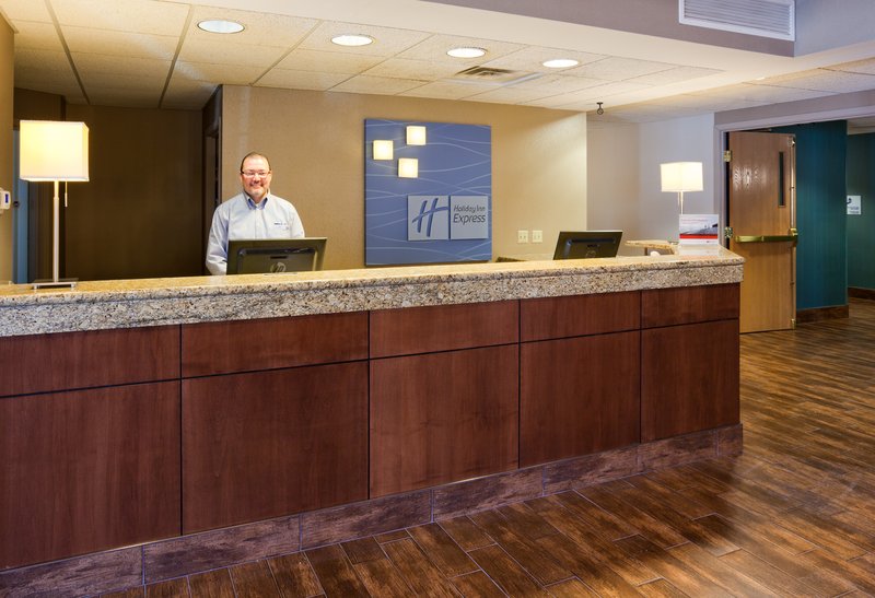 Holiday Inn Express & Suites ST. CLOUD - Sartell, MN