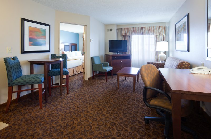 Holiday Inn Express & Suites ST. CLOUD - Sartell, MN