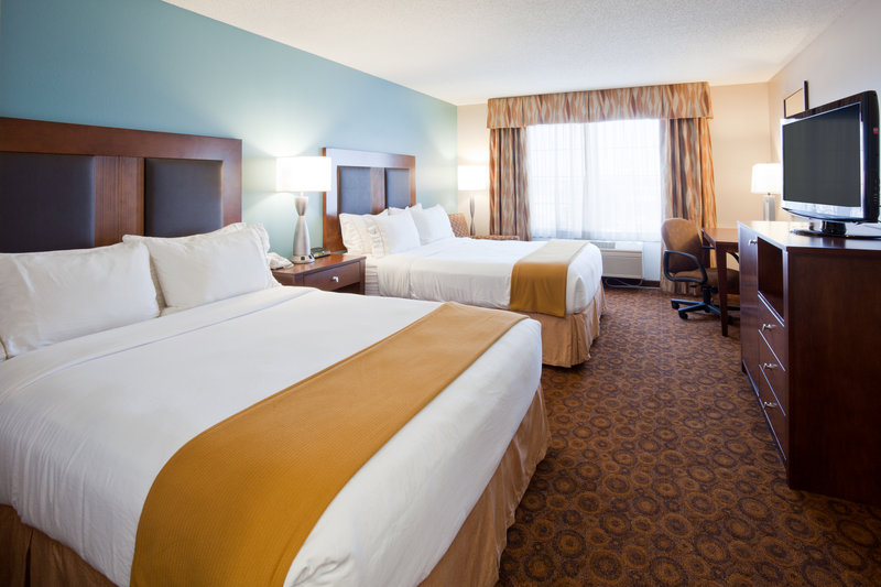 Holiday Inn Express & Suites ST. CLOUD - Sartell, MN