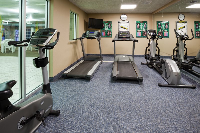 Holiday Inn Express & Suites ST. CLOUD - Sartell, MN