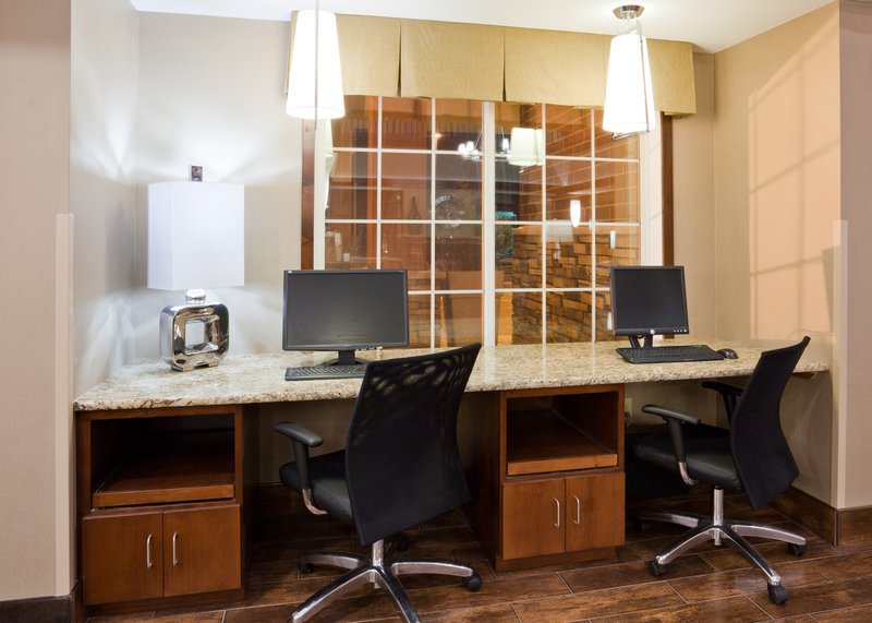 Holiday Inn Express & Suites ST. CLOUD - Sartell, MN
