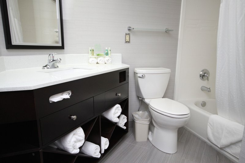 Holiday Inn Express Janesville-I-90 & US Hwy 14 - Janesville, WI