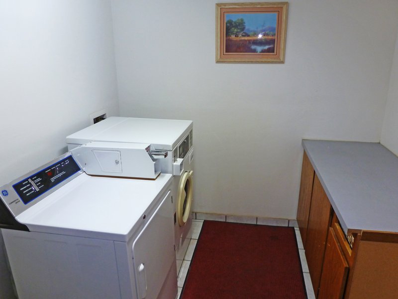 Econo Lodge - Evanston, WY