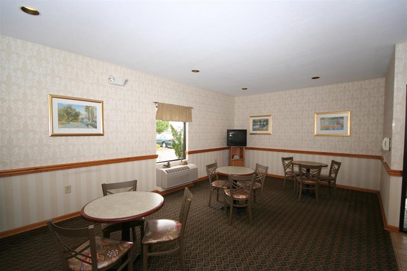America's Best Inn - Siler City, NC