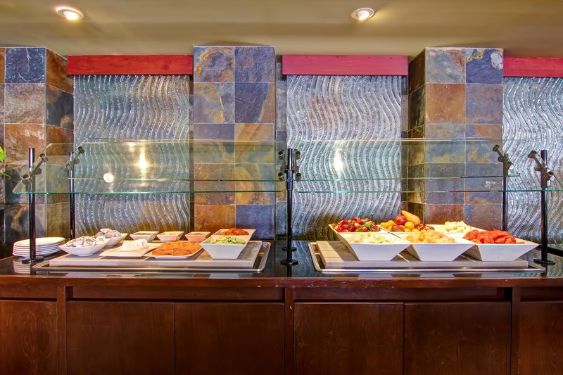 Doubletree By Hilton Hotel Pleasanton At The Club - Pleasanton, CA