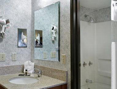 Travelodge - Davenport, IA
