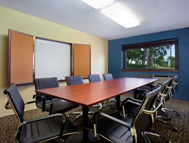 Travelodge - Davenport, IA