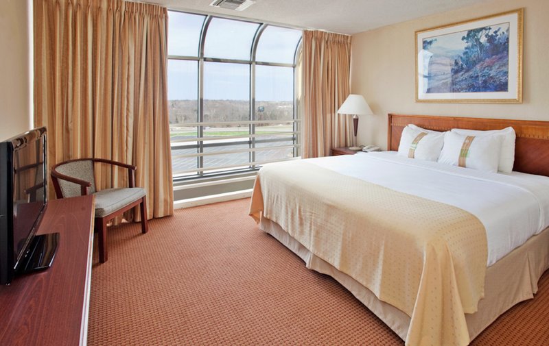 Holiday Inn Executive Center-Columbia Mall - Columbia, MO